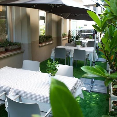 Hotel San Gottardo Riccione Exteriér fotografie